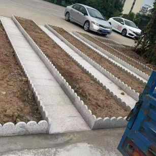 延安芝麻白花边石