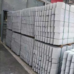延安芝麻白树围石 树池