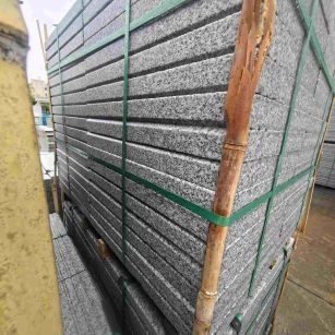 延安芝麻白楼梯踏步室外