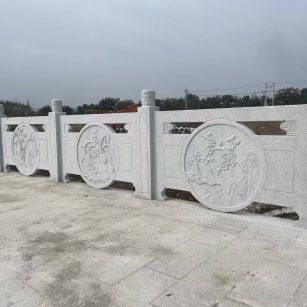 延安芝麻白河道栏杆 石材栏杆