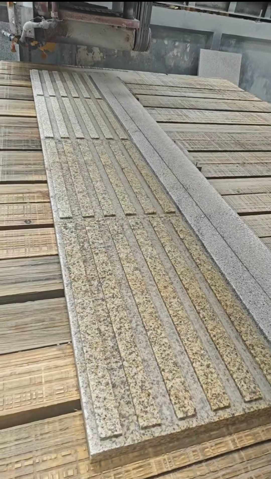 延安黄金麻盲道石 盲条